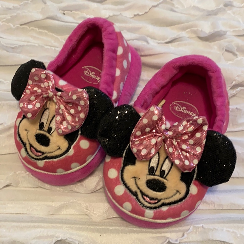 Minnie Mouse slippers